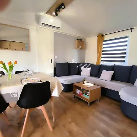 別荘 Mobil-home Cosy 2 Ch - 6 Pers *