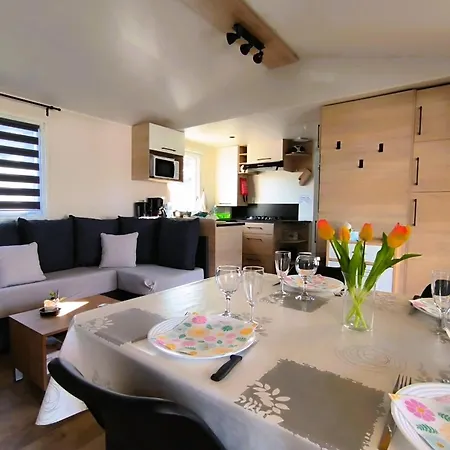Mobil-home Cosy 2 Ch - 6 Pers *